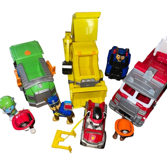 Paw Patrol Lot of Vehicles And Figuires 9 Figuires 7 Vehicles EUC Paw Patrol Toy - Picture 2 of 9